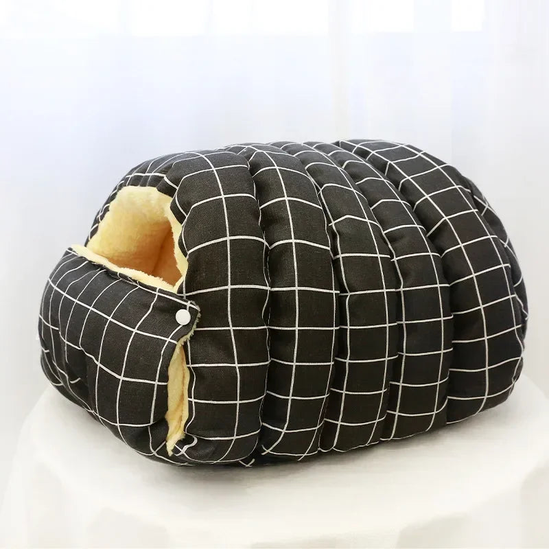Warm Winter Cat Bed – Cozy Cushions for Kittens & Small Pets