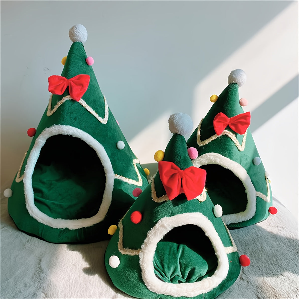 Christmas Tree Cat Bed – Festive Design with Non-Slip Base
