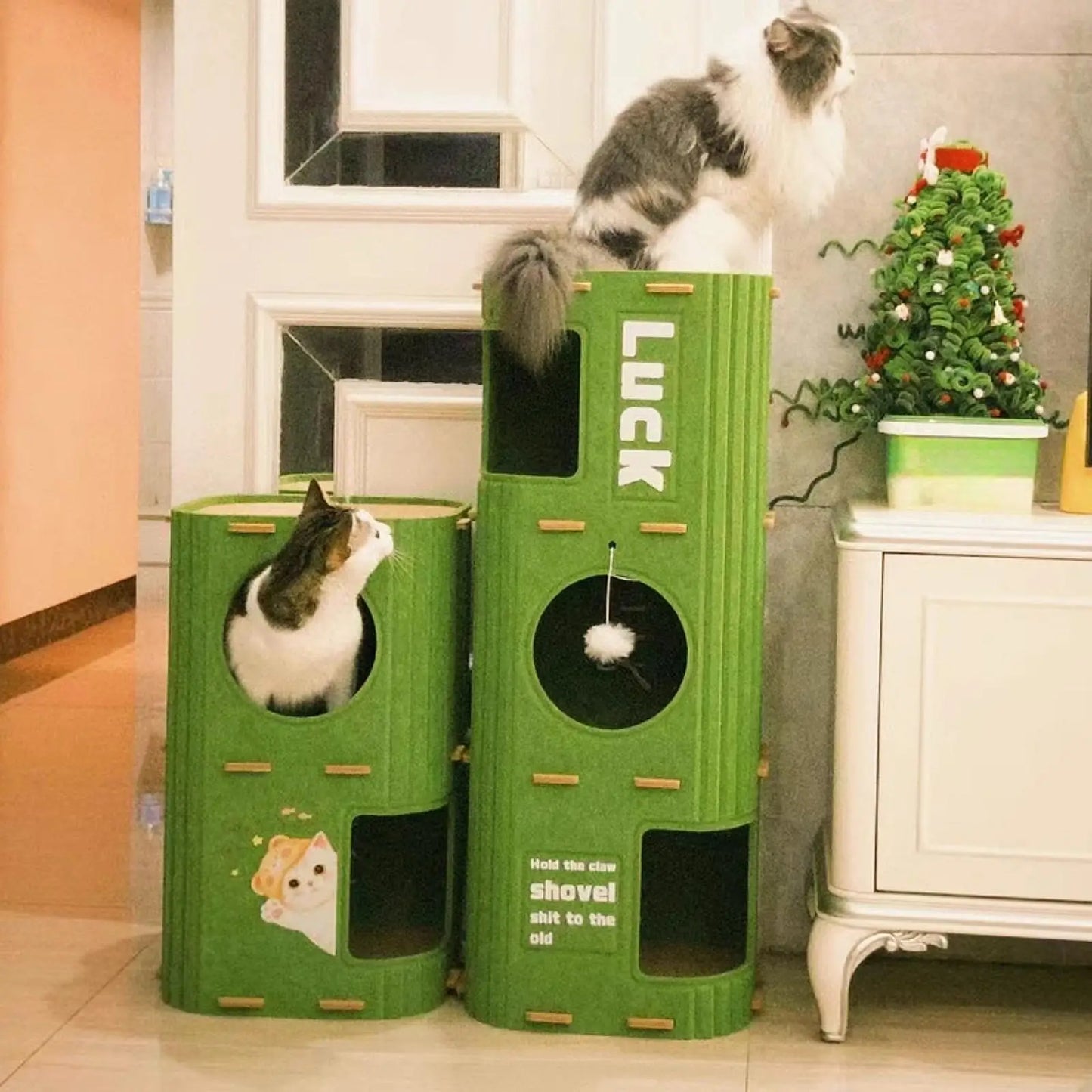 Portable Cat Tree with Enclosed Bed & Scratching Post – Multi-Cat Play Shelter
