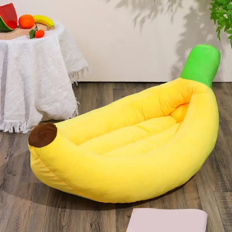 Banana-Shaped Pet Bed – Cozy, Washable Plush Nest