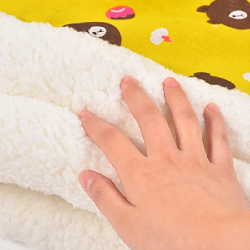 Cozy Cat Sleeping Bag – Soft, Snuggly Hideaway Bed for Cats!