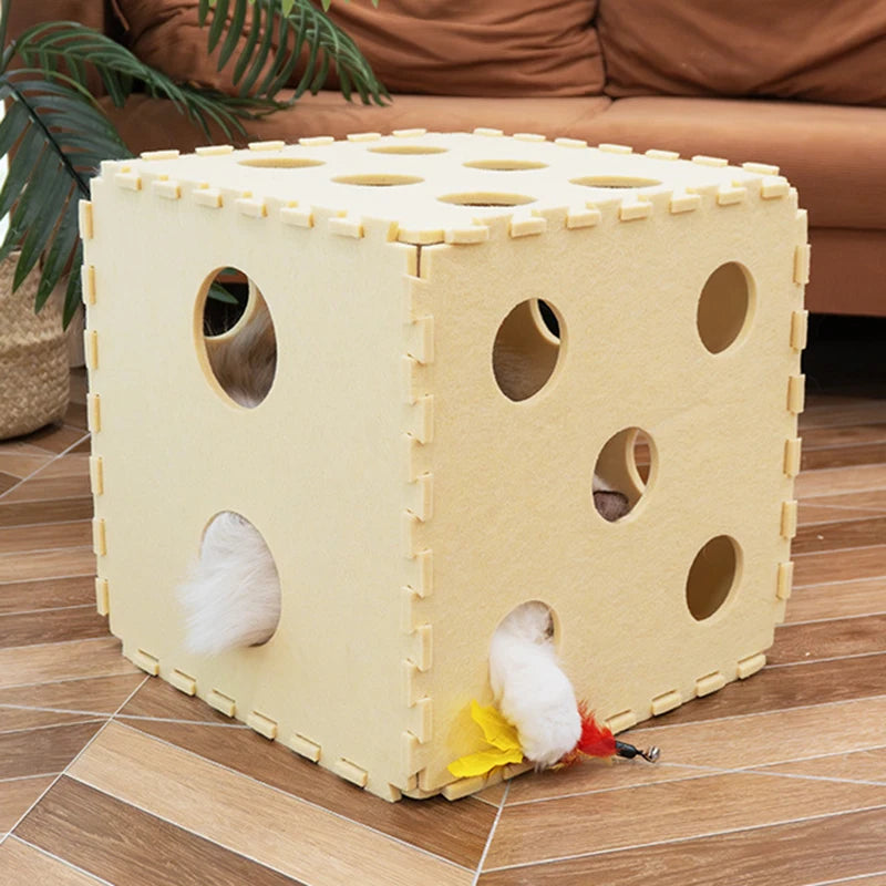 Dice-Shaped Cat Bed – Foldable Felt Cloth for Indoor Use