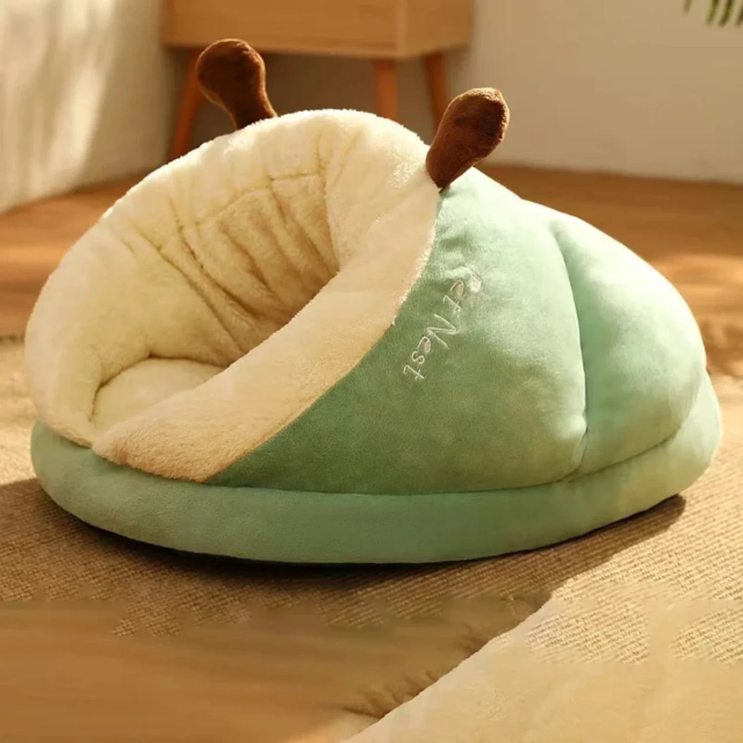 Cozy Pet Kennel Bed – Adorable House for Cats & Small Dogs