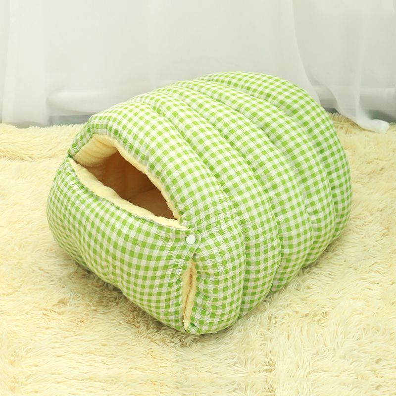 Warm Winter Cat Bed – Cozy Cushions for Kittens & Small Pets