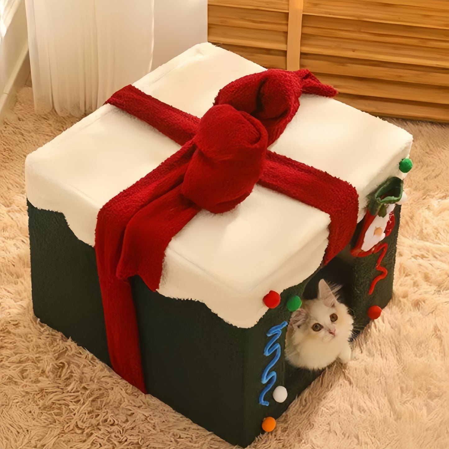 Christmas-Themed Cat House – Warm Festive Indoor Bed with Toy