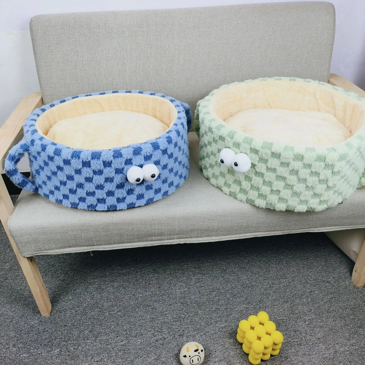 Round Eyelet Sponge Pet Kennel – Warm Bed for Cats & Small Dogs