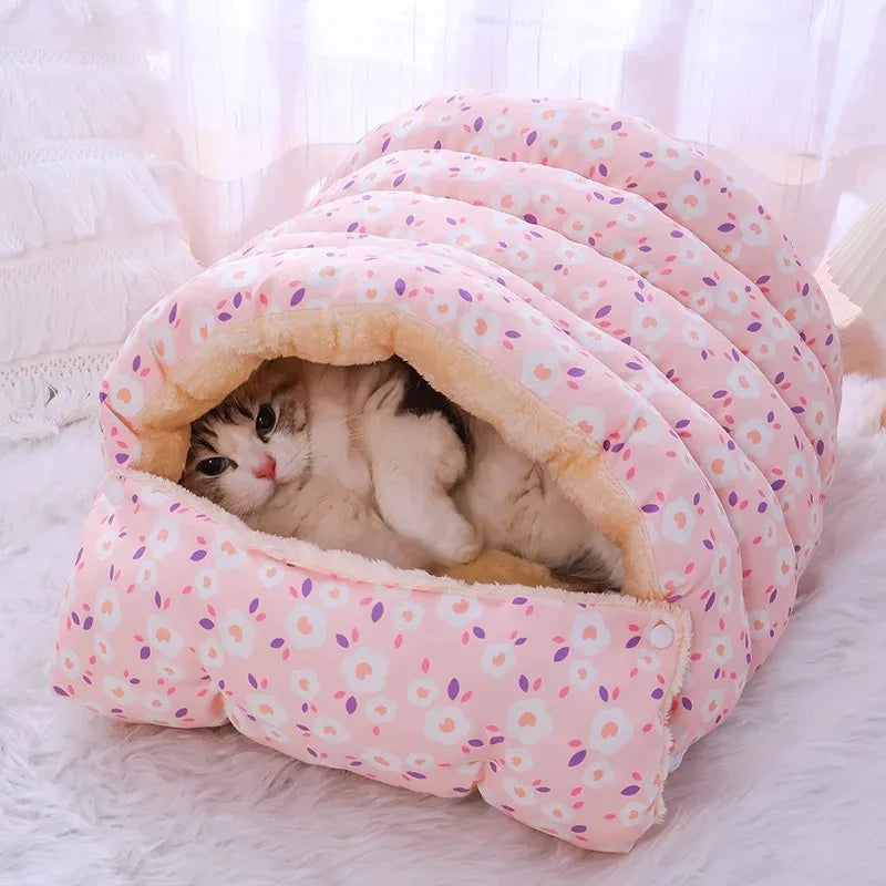 Warm Winter Cat Bed – Cozy Cushions for Kittens & Small Pets